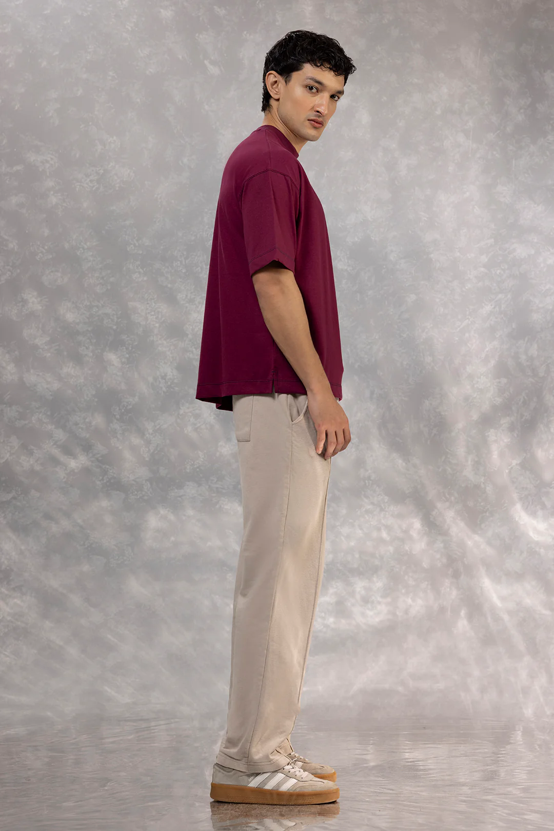 Basic Oversized Pocket T-Shirt - D105 - Image 3