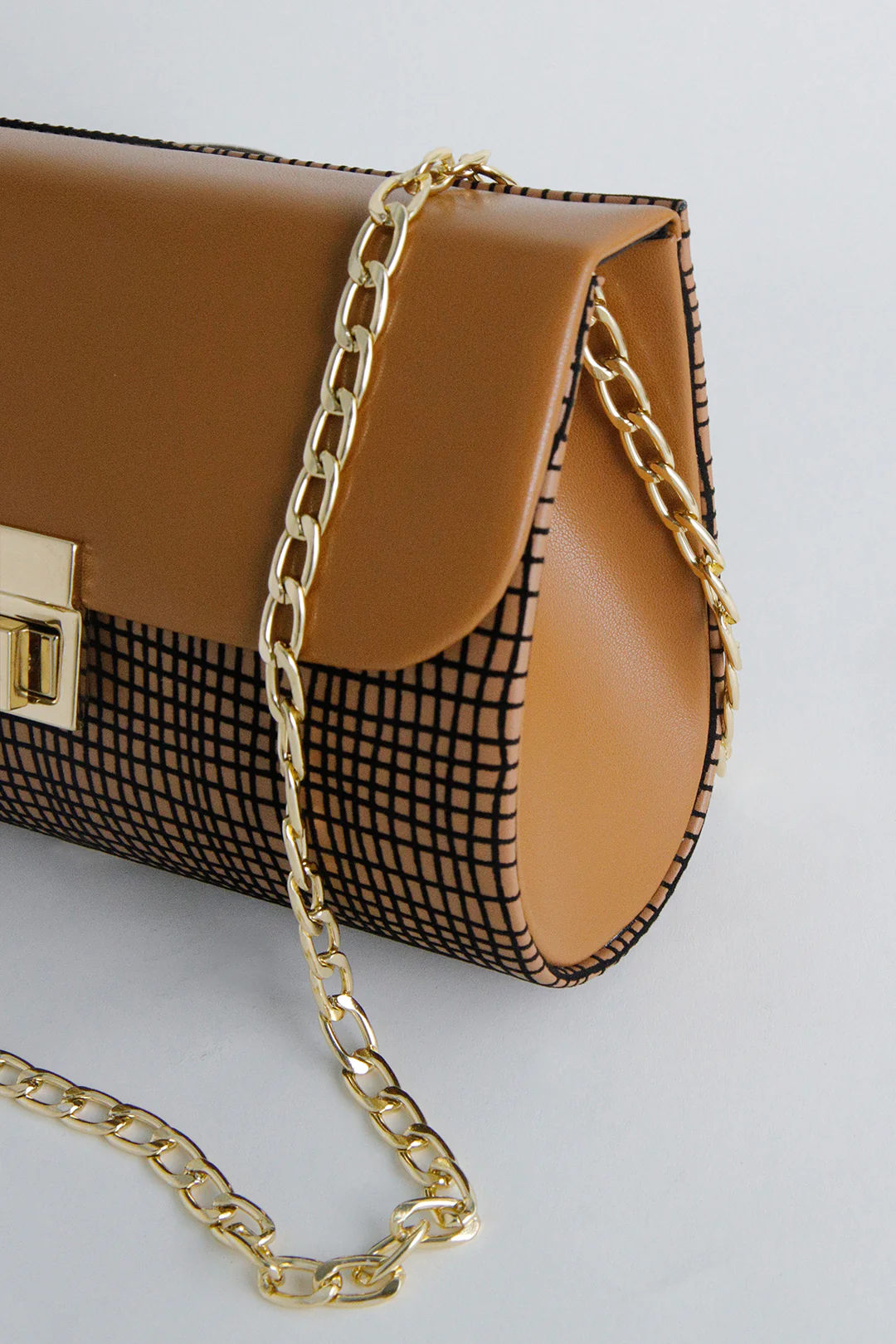Clutch - E585 - Image 3