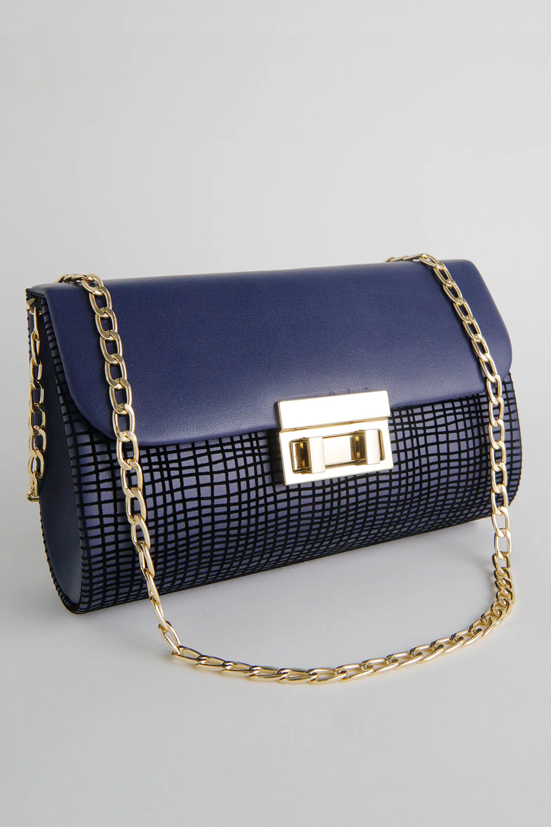 Clutch - E585 - Image 4