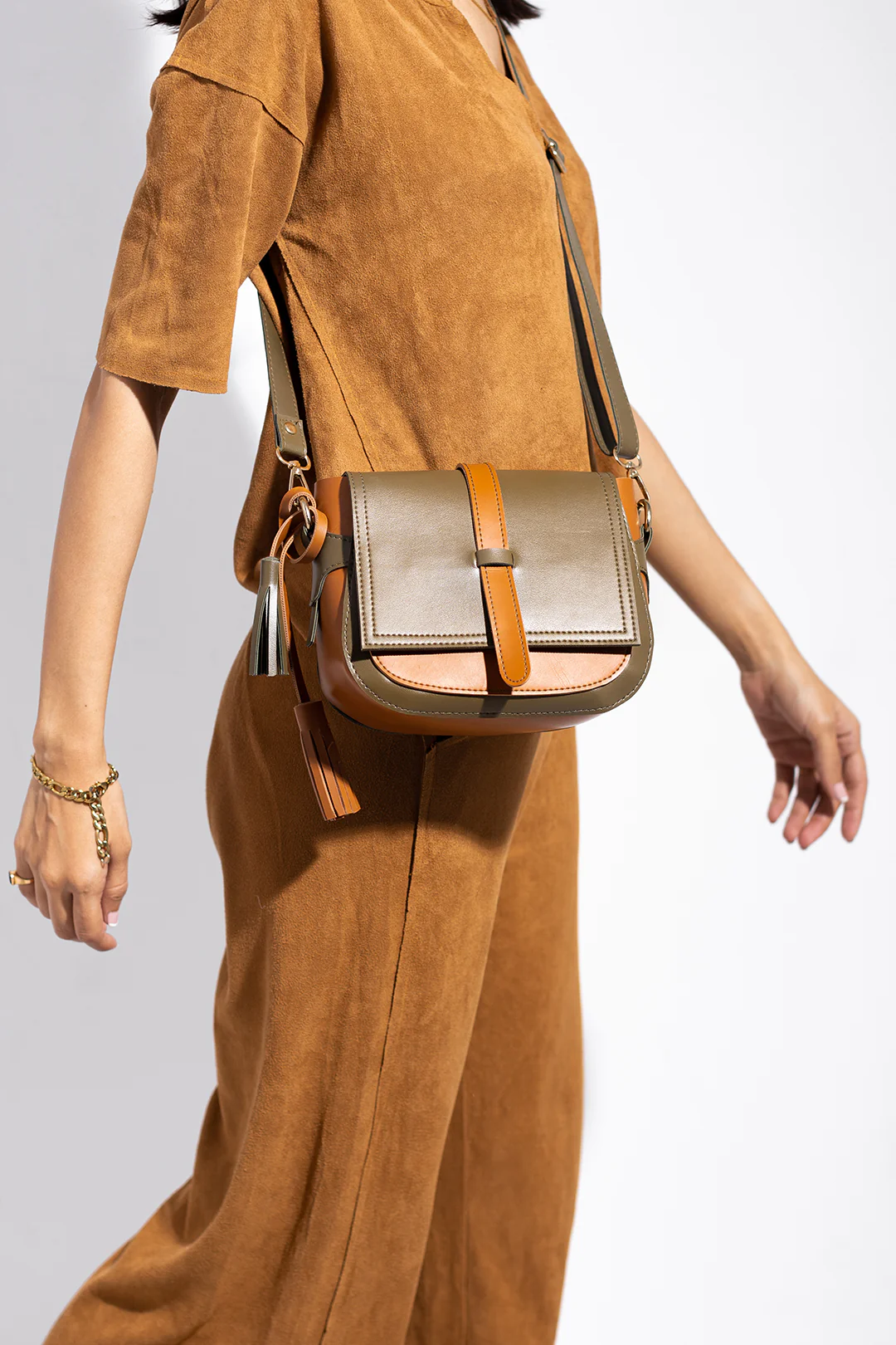 Cross-Body Bags - E003 - Image 3