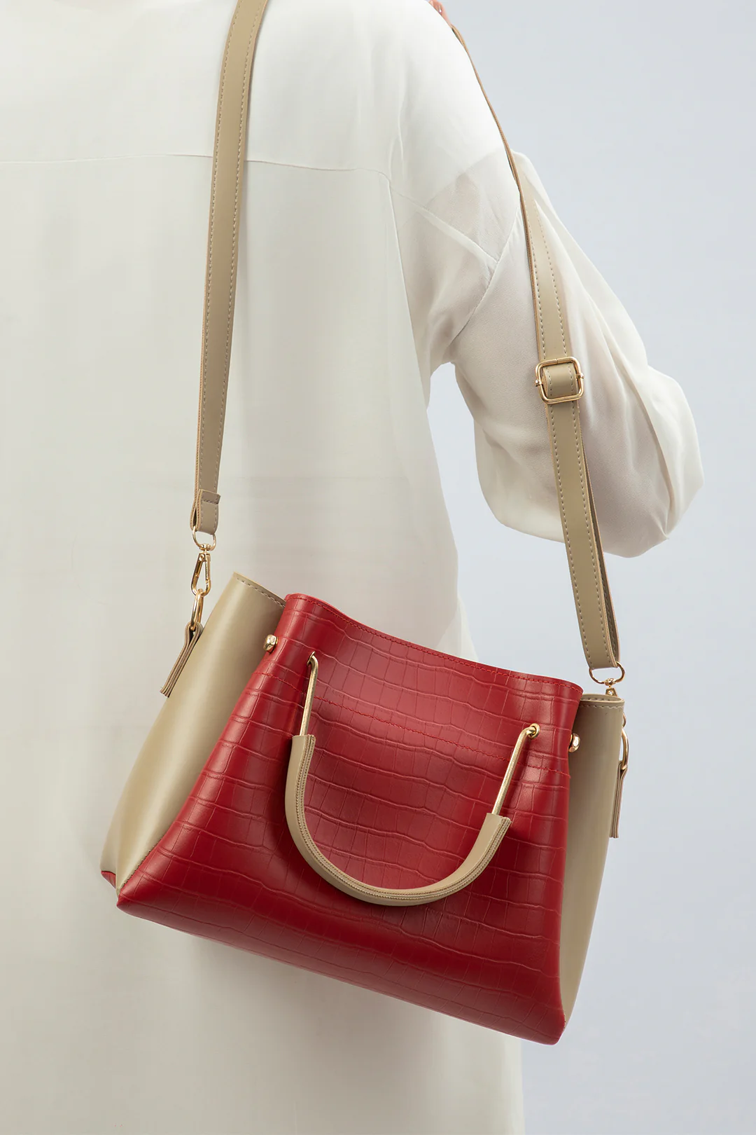 Cross-Body Bags - E053