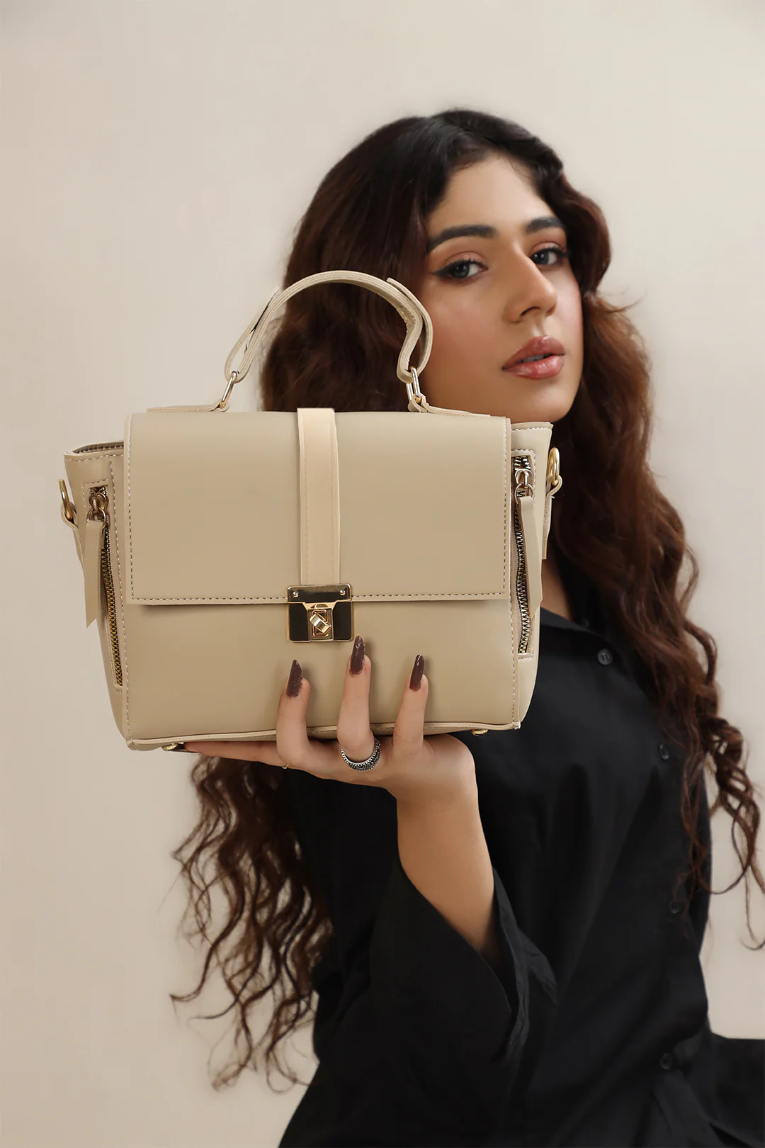 Cross-Body Bags - E281 - Image 12