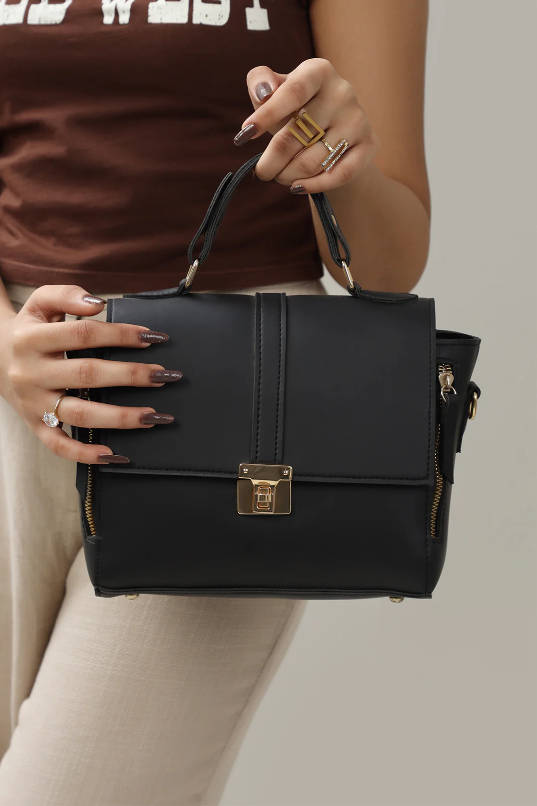 Cross-Body Bags - E281 - Image 4