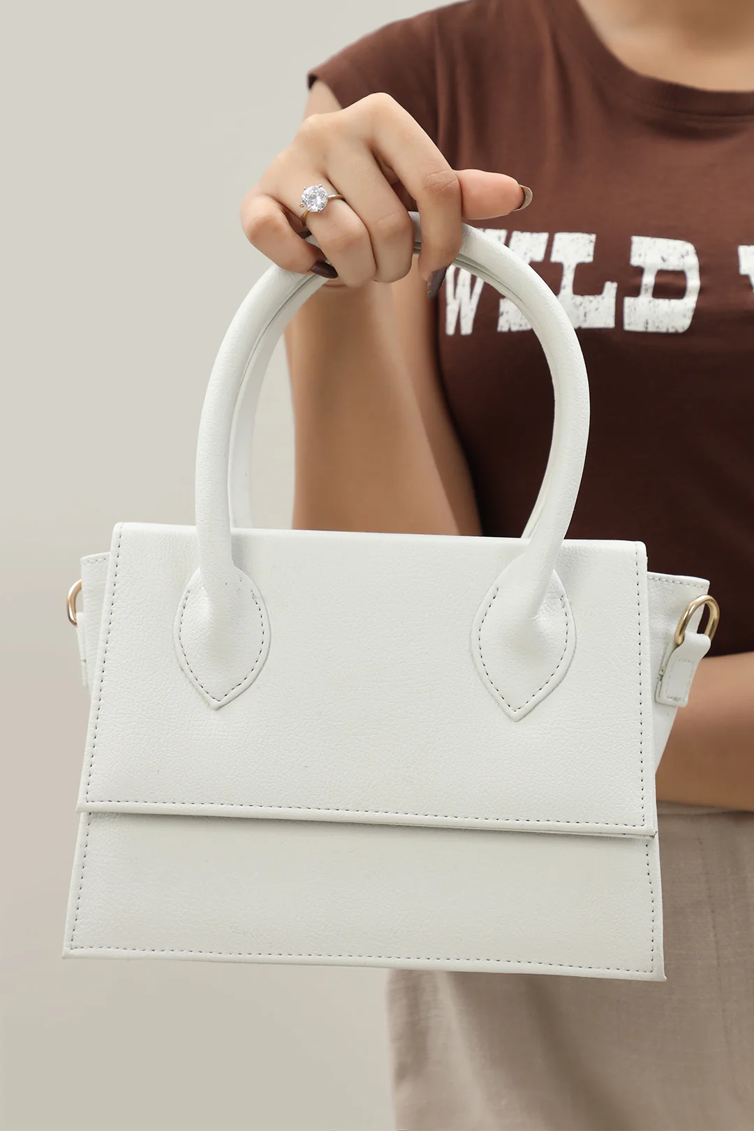 Cross-Body Bags - E306 - Image 10