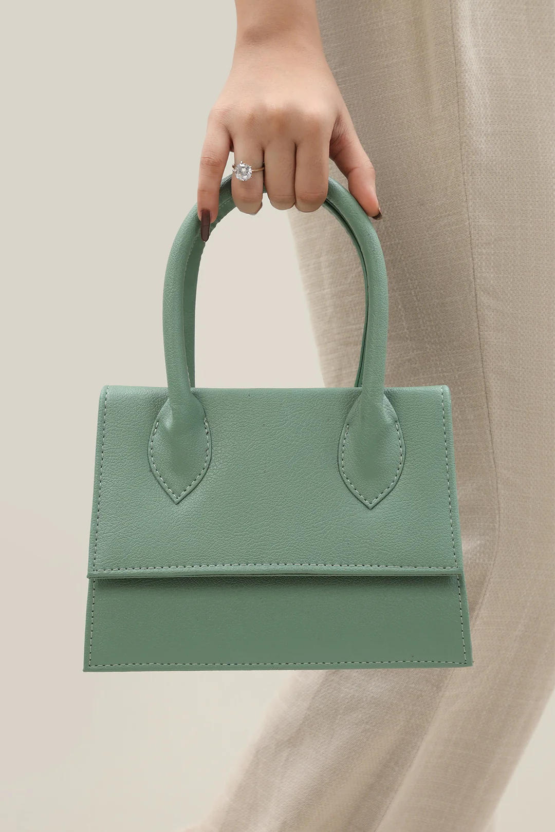 Cross-Body Bags - E306 - Image 14