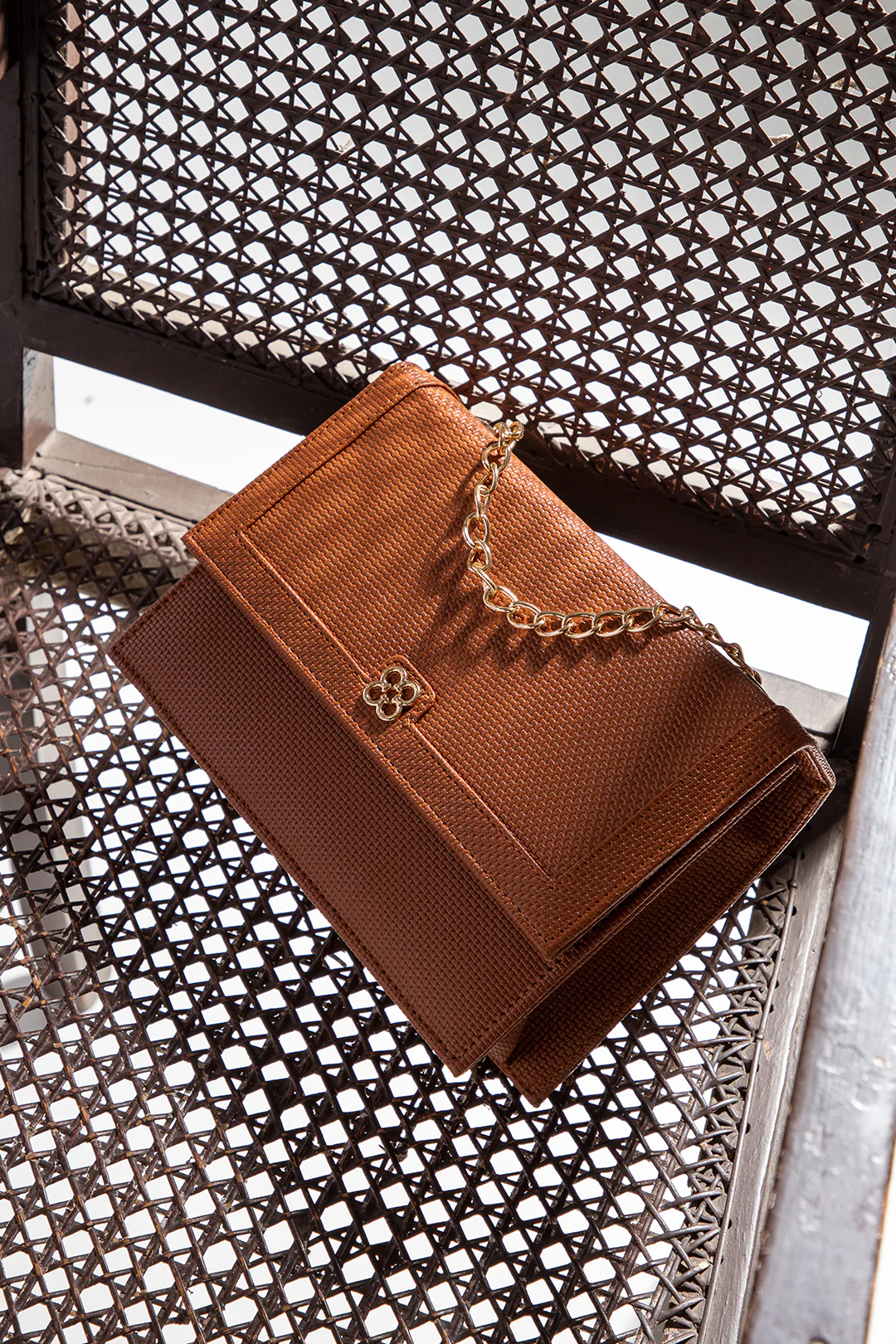 Cross-Body Bags - E338 - Image 4