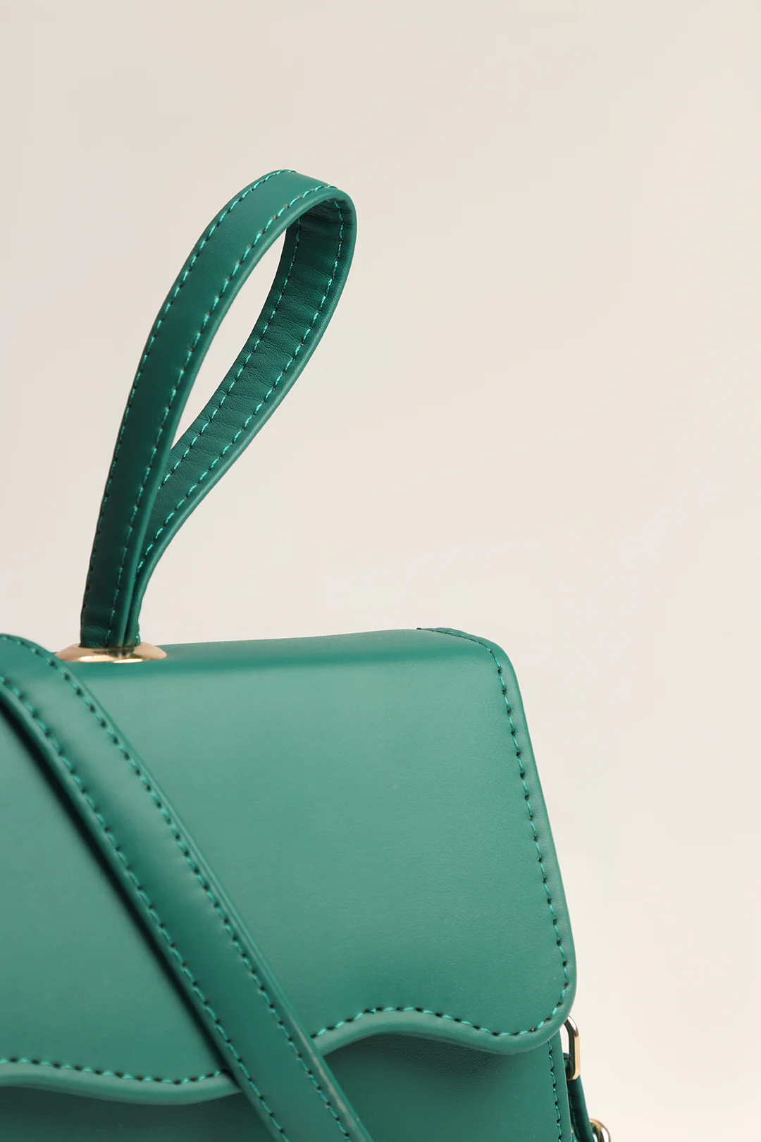 Cross-Body Bags - E386 - Image 10