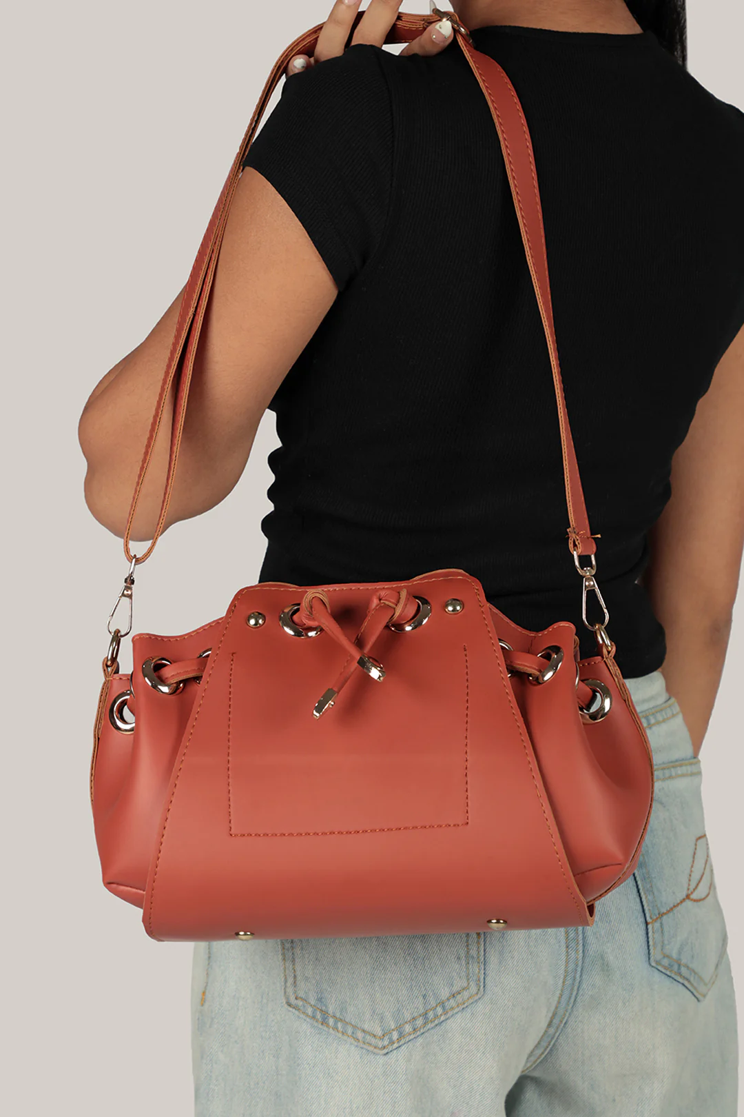 Cross-Body Bags - E391 - Image 15