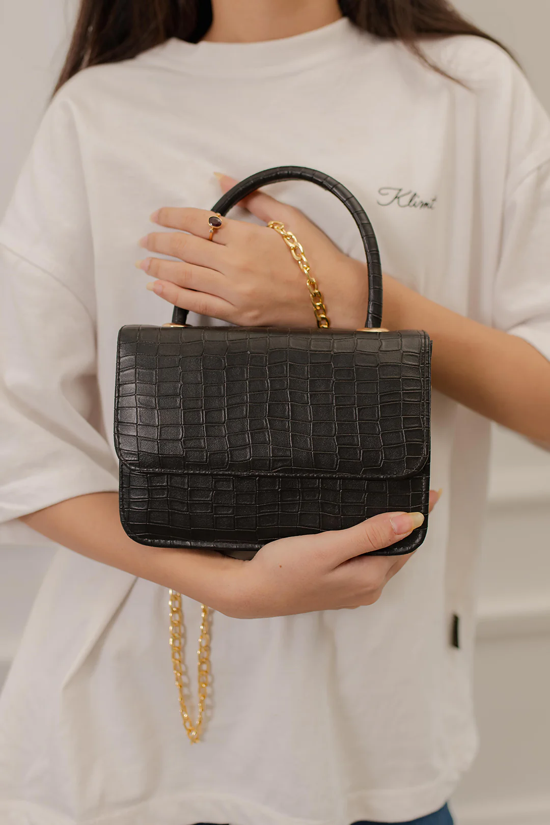 Cross-Body Bags - E395 - Image 10