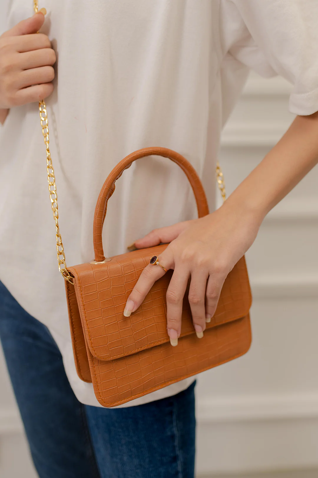 Cross-Body Bags - E395 - Image 15