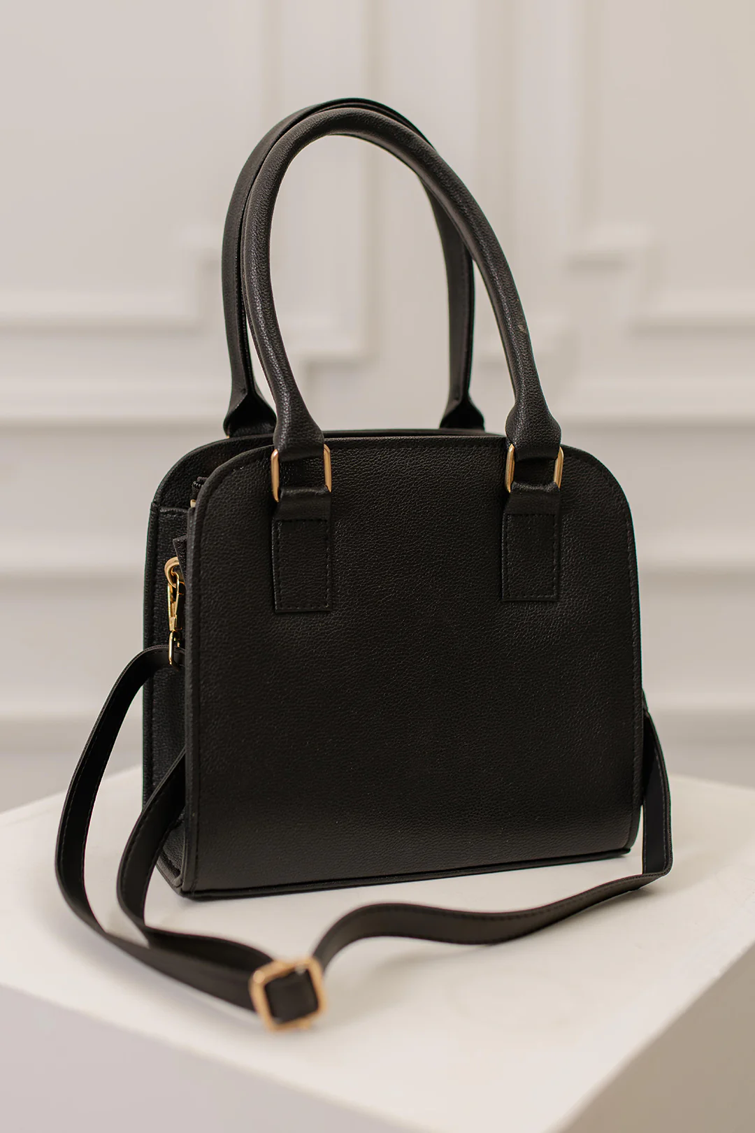 Cross-Body Bags - E400 - Image 4