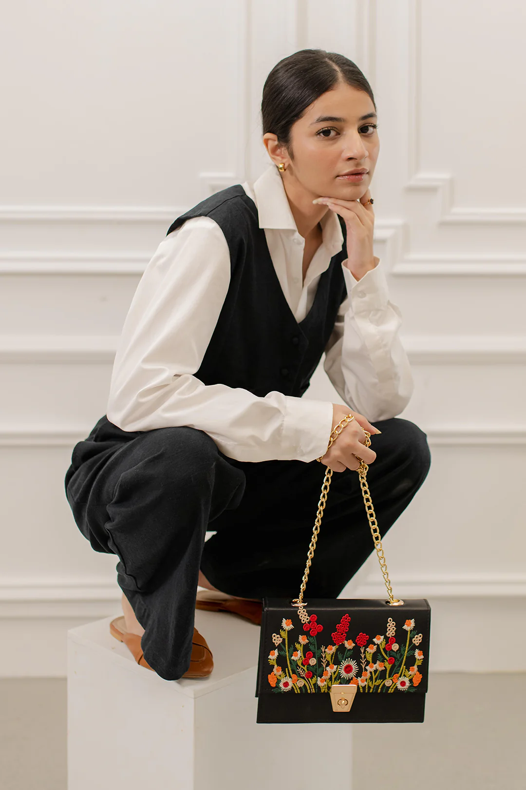 Cross-Body Bags - E401 - Image 3
