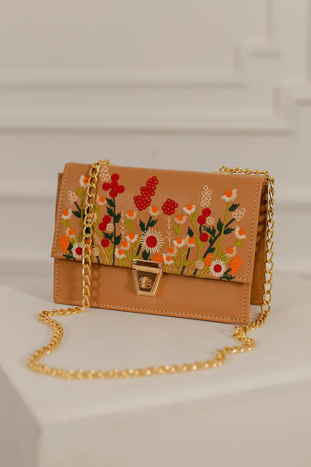 Cross-Body Bags - E401 - Image 9