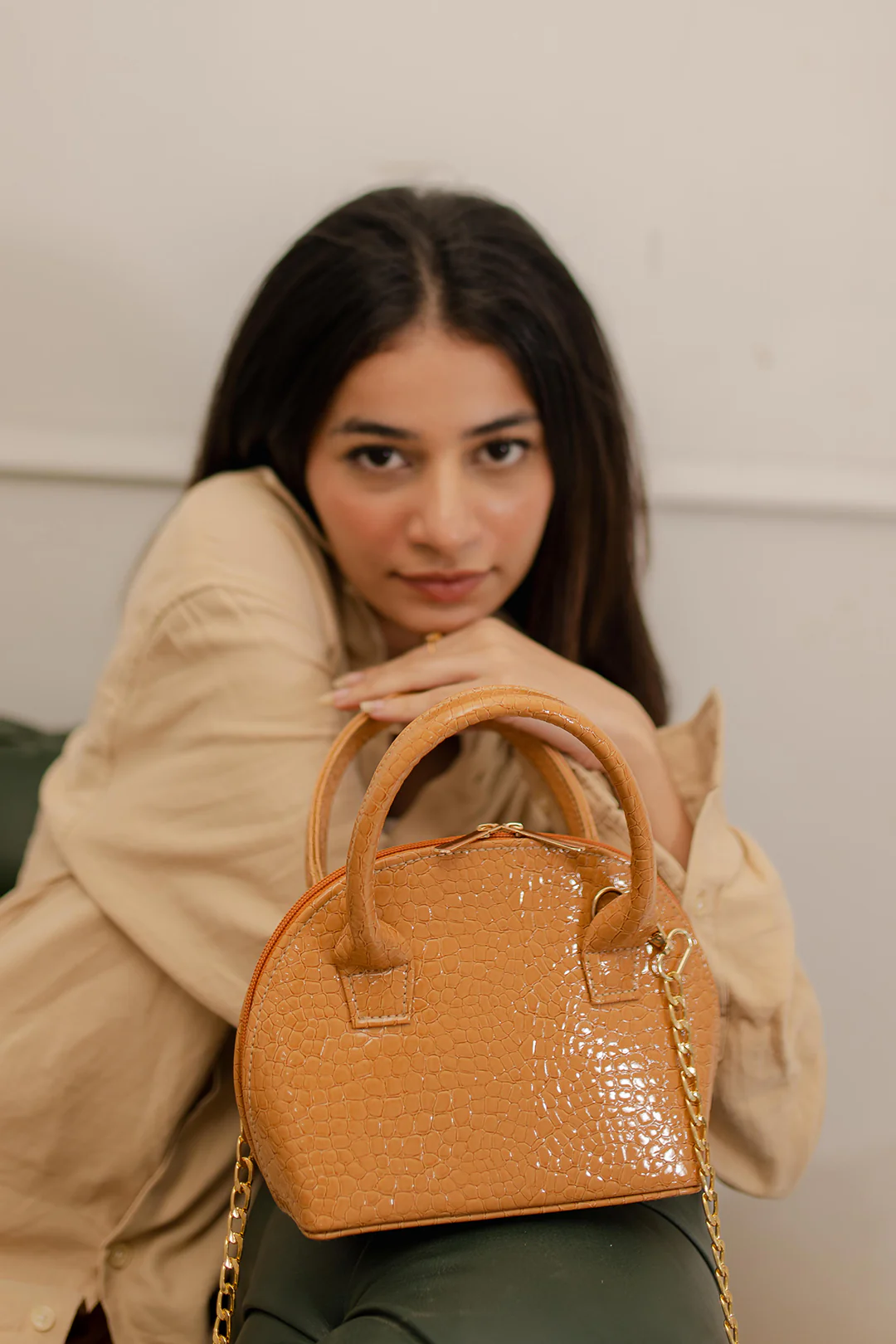 Cross-Body Bags - E404 - Image 9