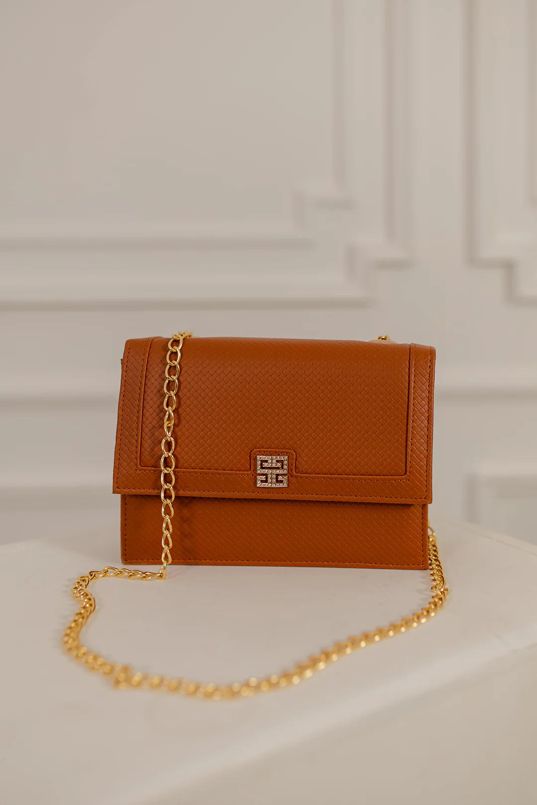 Cross-Body Bags - E405 - Image 10