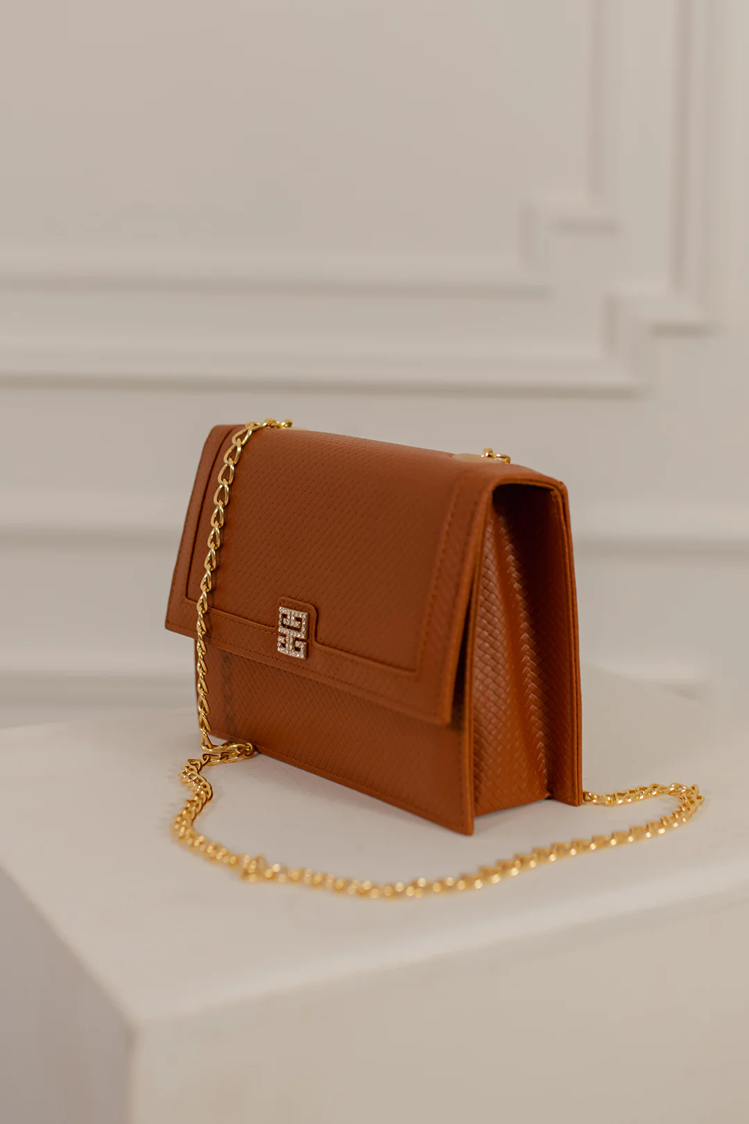 Cross-Body Bags - E405 - Image 11
