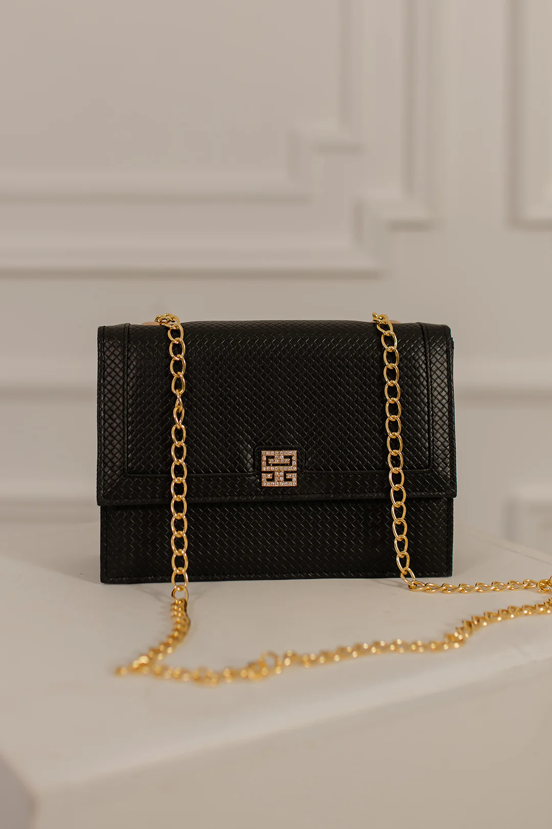 Cross-Body Bags - E405 - Image 4
