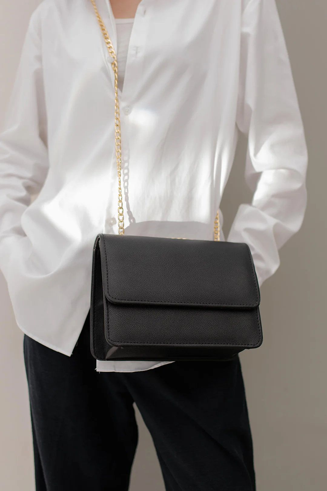 Cross-Body Bags - E406 - Image 4