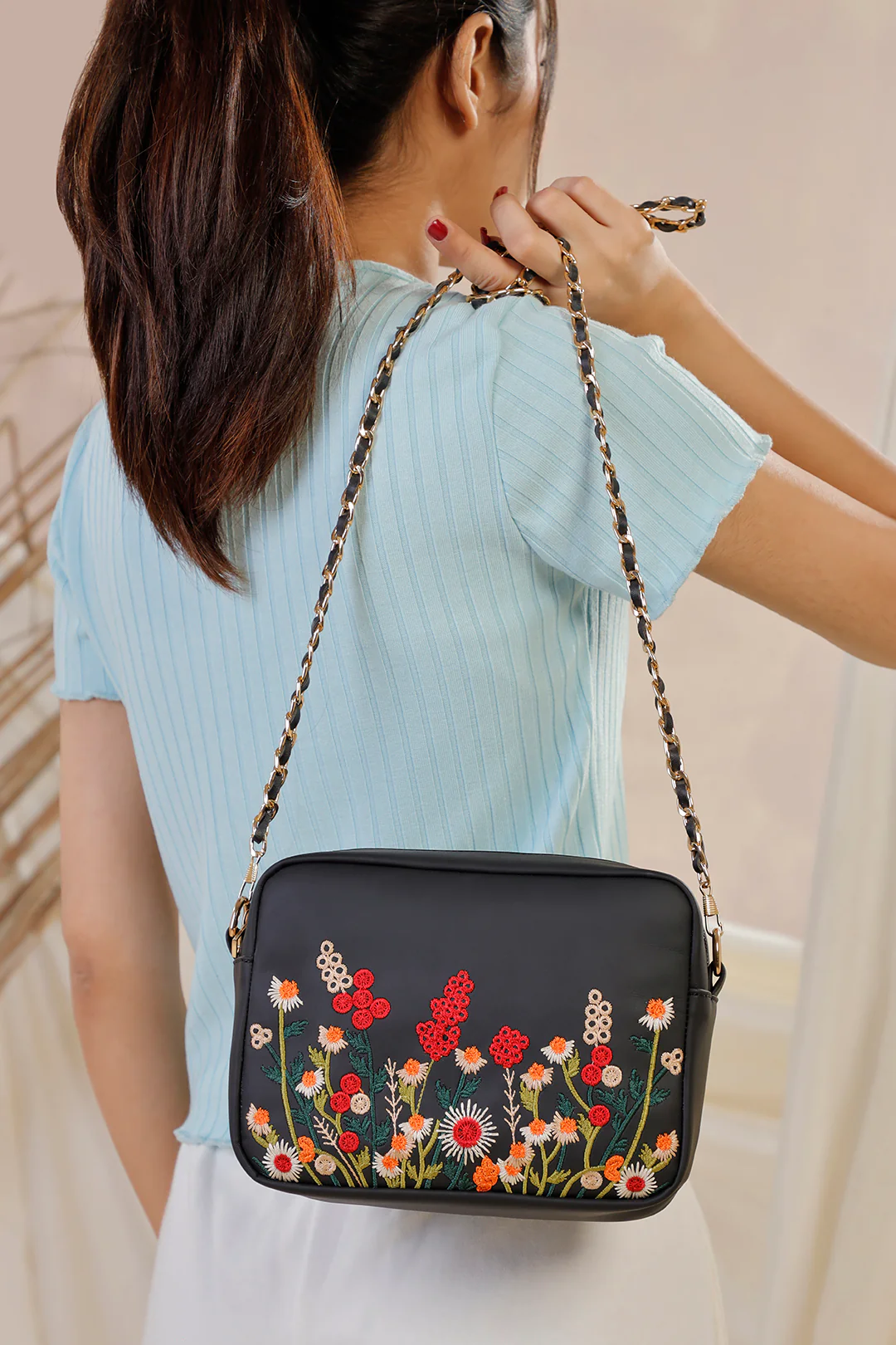 Cross-Body Bags - E407 - Image 12