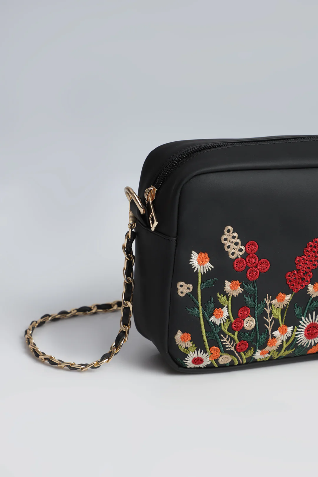Cross-Body Bags - E407 - Image 16