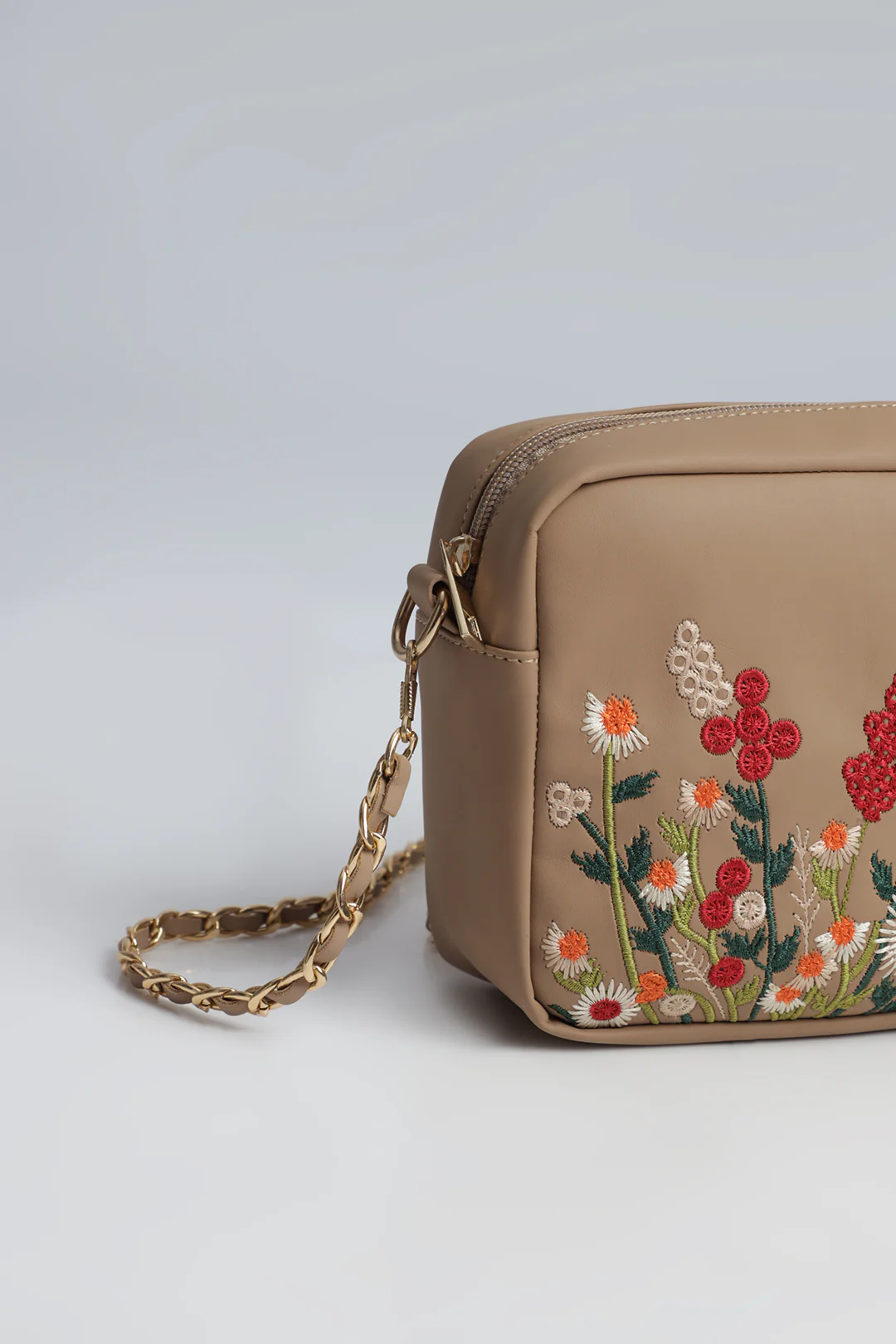 Cross-Body Bags - E407 - Image 6