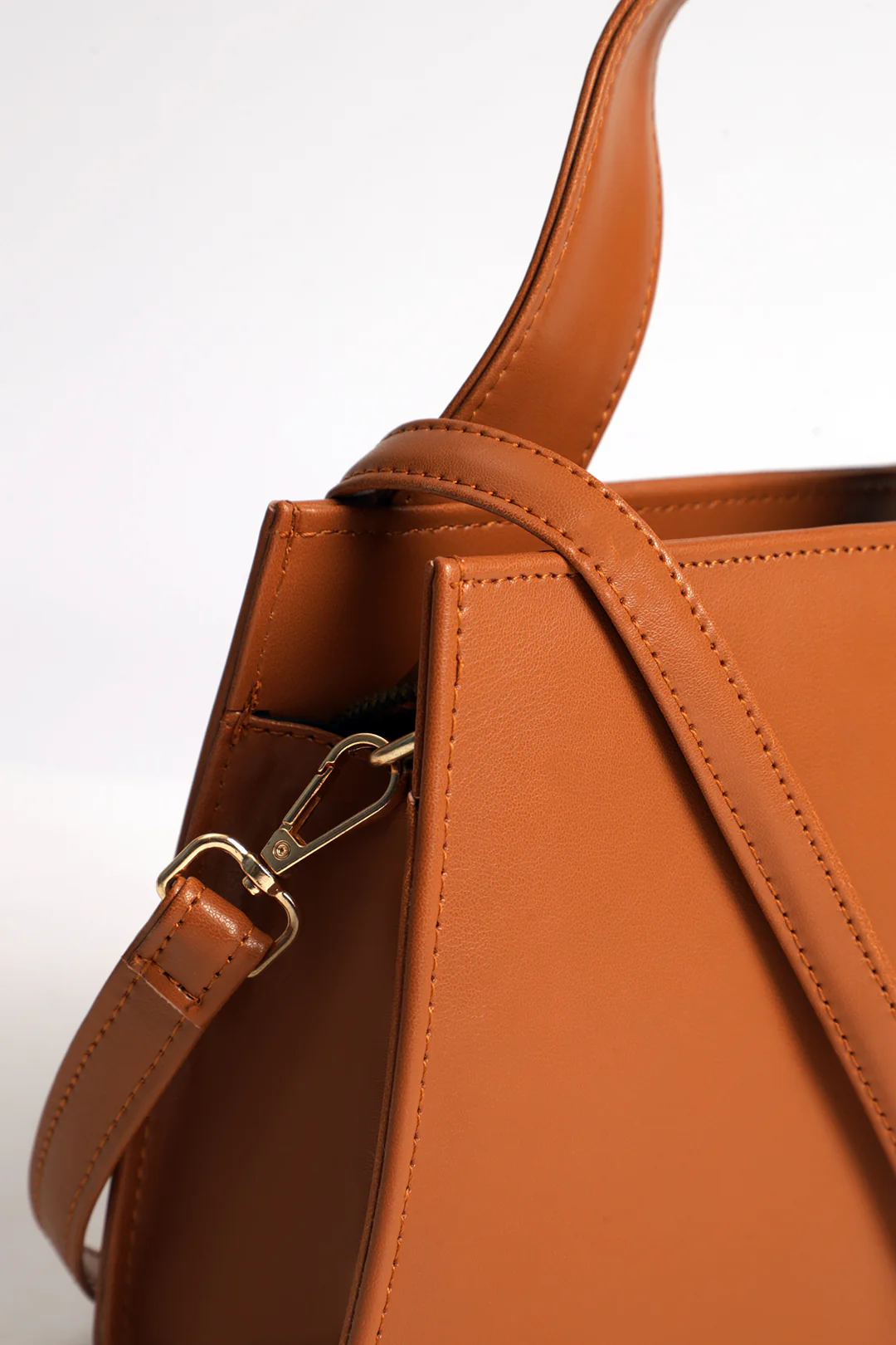 Cross-Body Bags - E408 - Image 16