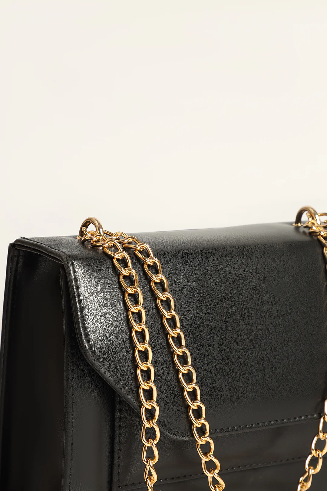 Cross-Body Bags - E433 - Image 3