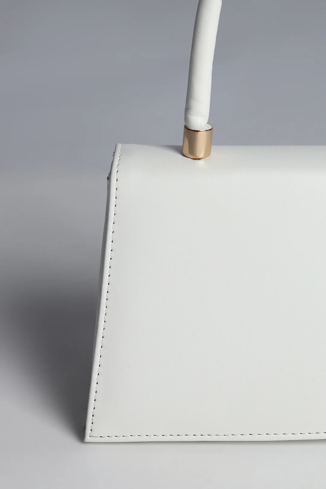 Cross-Body Bags - E484 - Image 6