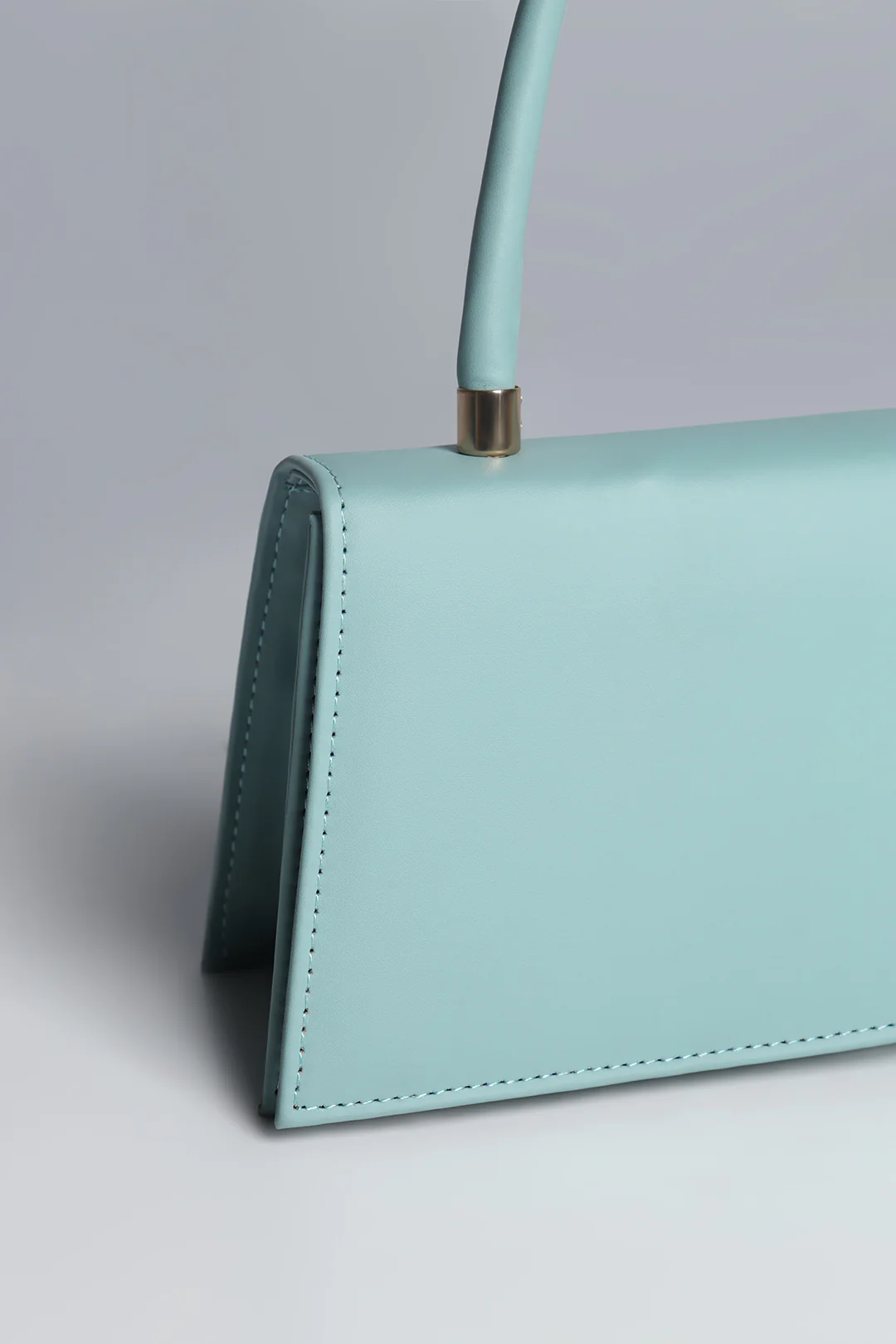 Cross-Body Bags - E484 - Image 9