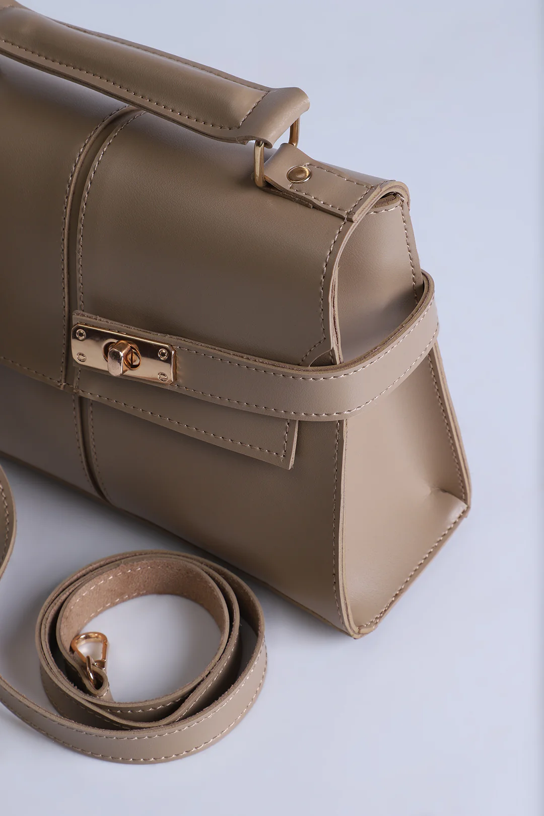 Cross-Body Bags - E533 - Image 6