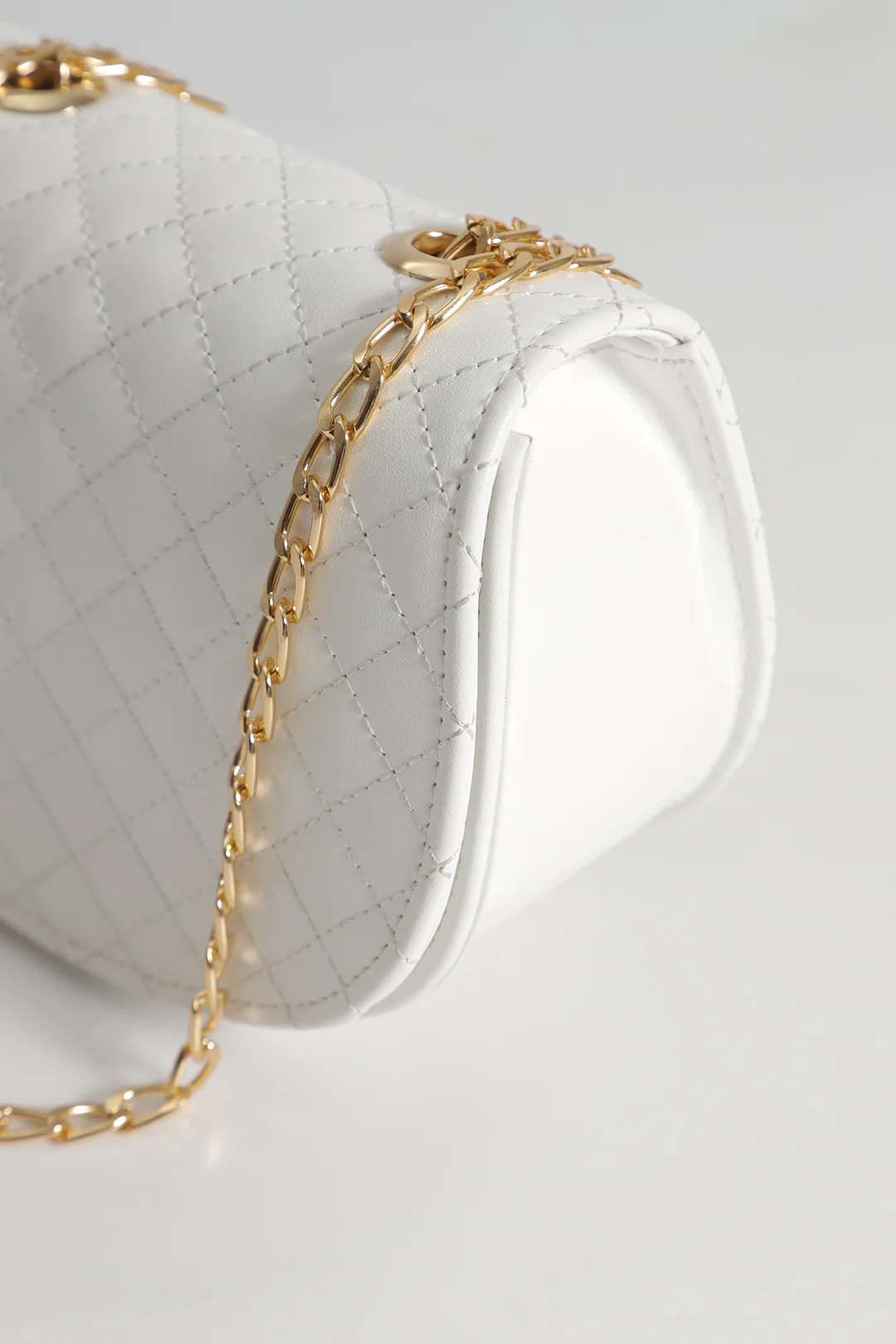Cross-Body Bags - E559 - Image 12