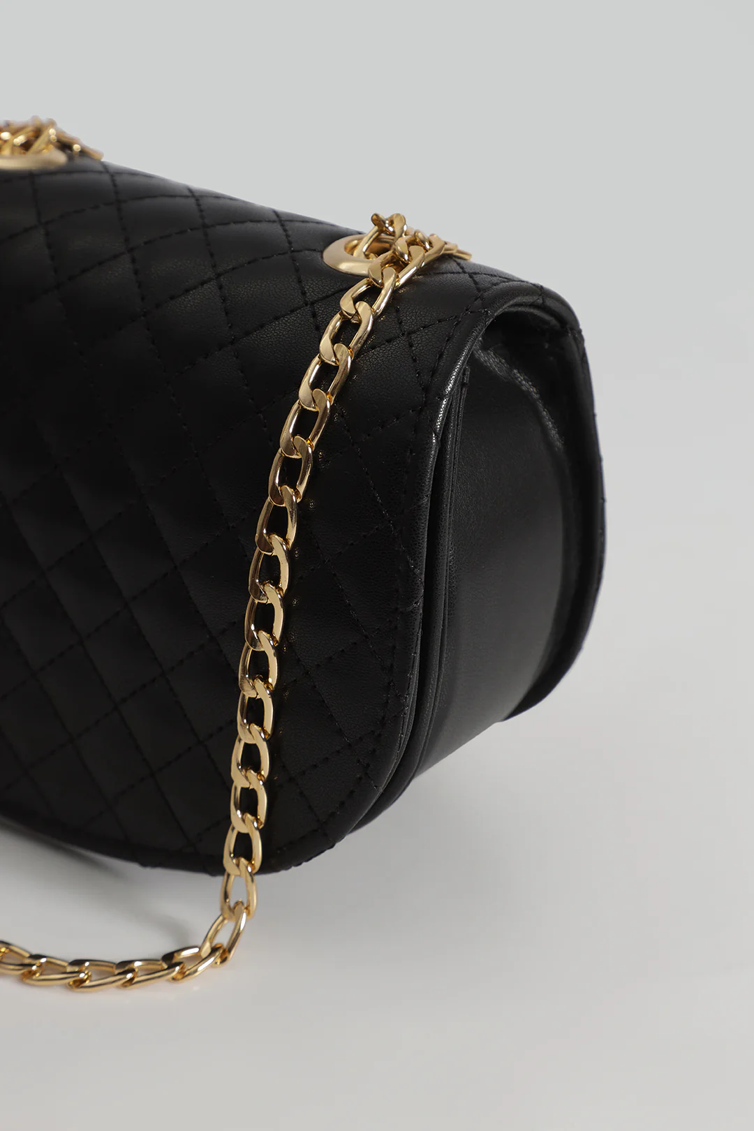 Cross-Body Bags - E559 - Image 3