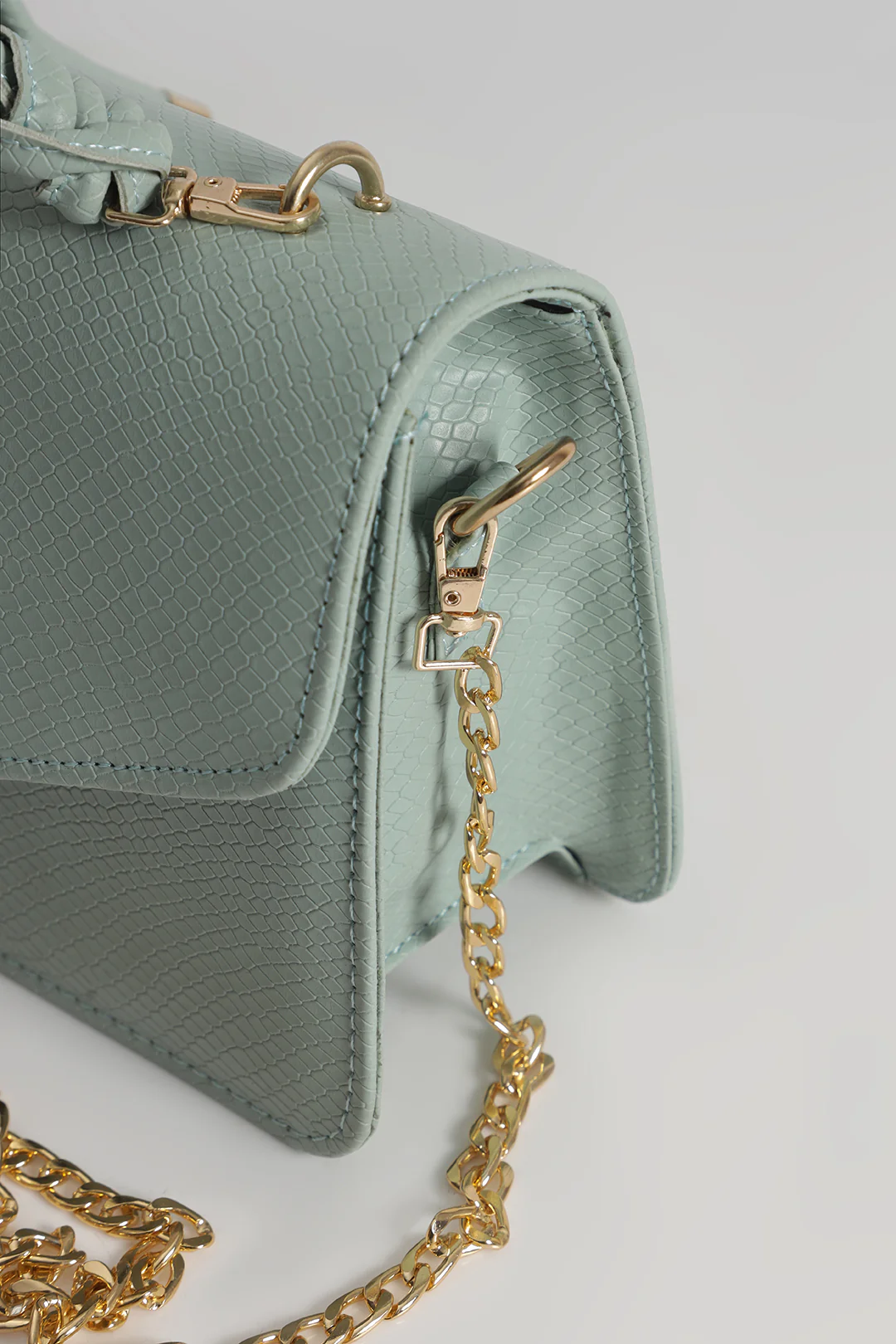 Cross-Body Bags - E566 - Image 9