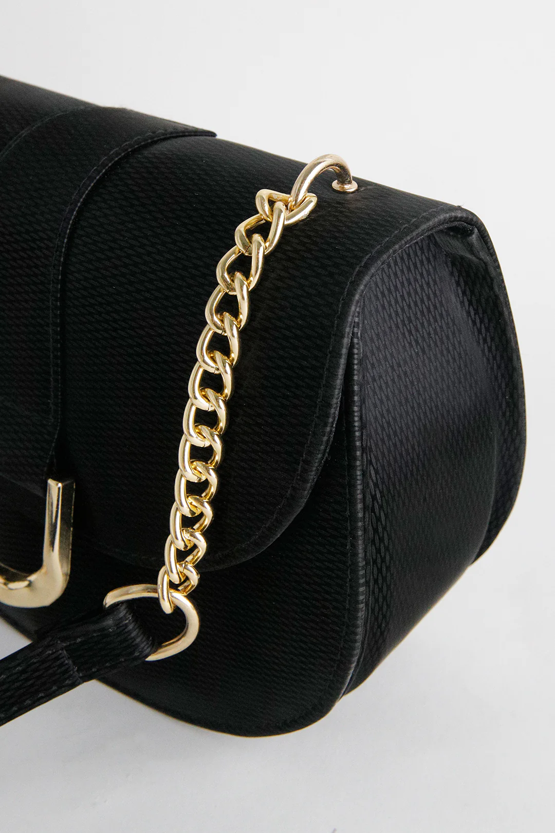 Cross-Body Bags - E570 - Image 3