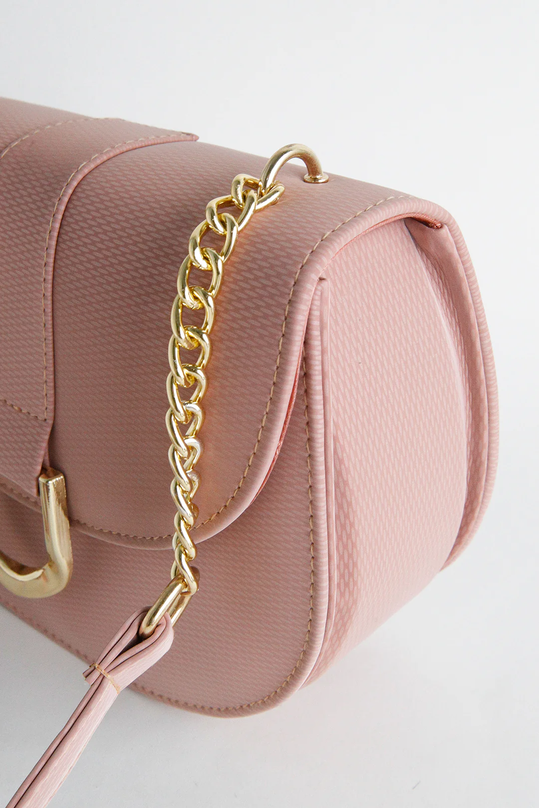Cross-Body Bags - E570 - Image 9