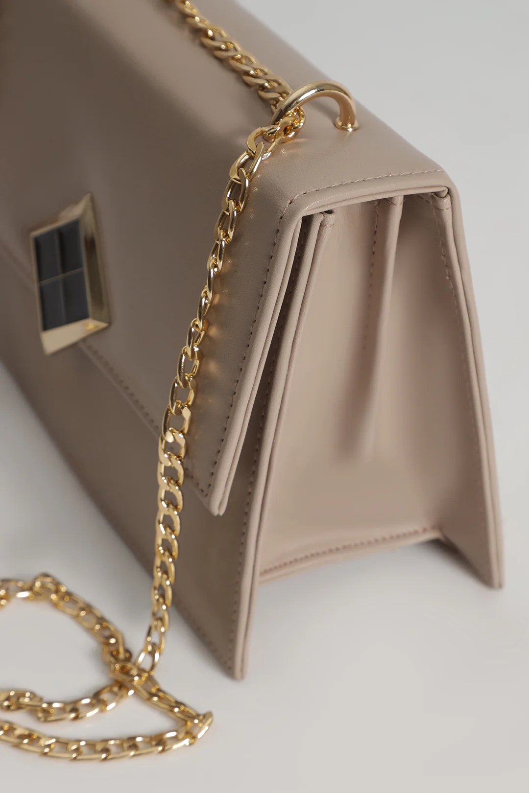 Cross-Body Bags - E571 - Image 9