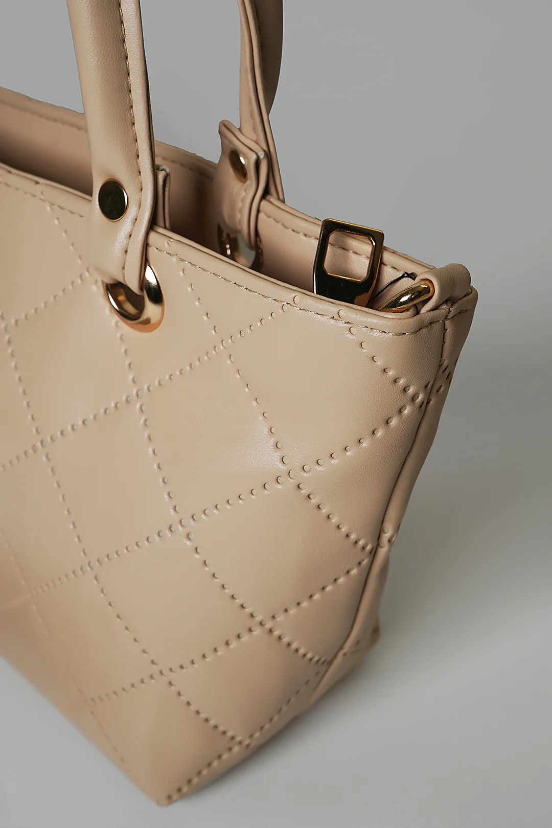Cross-Body Bags - E573 - Image 10