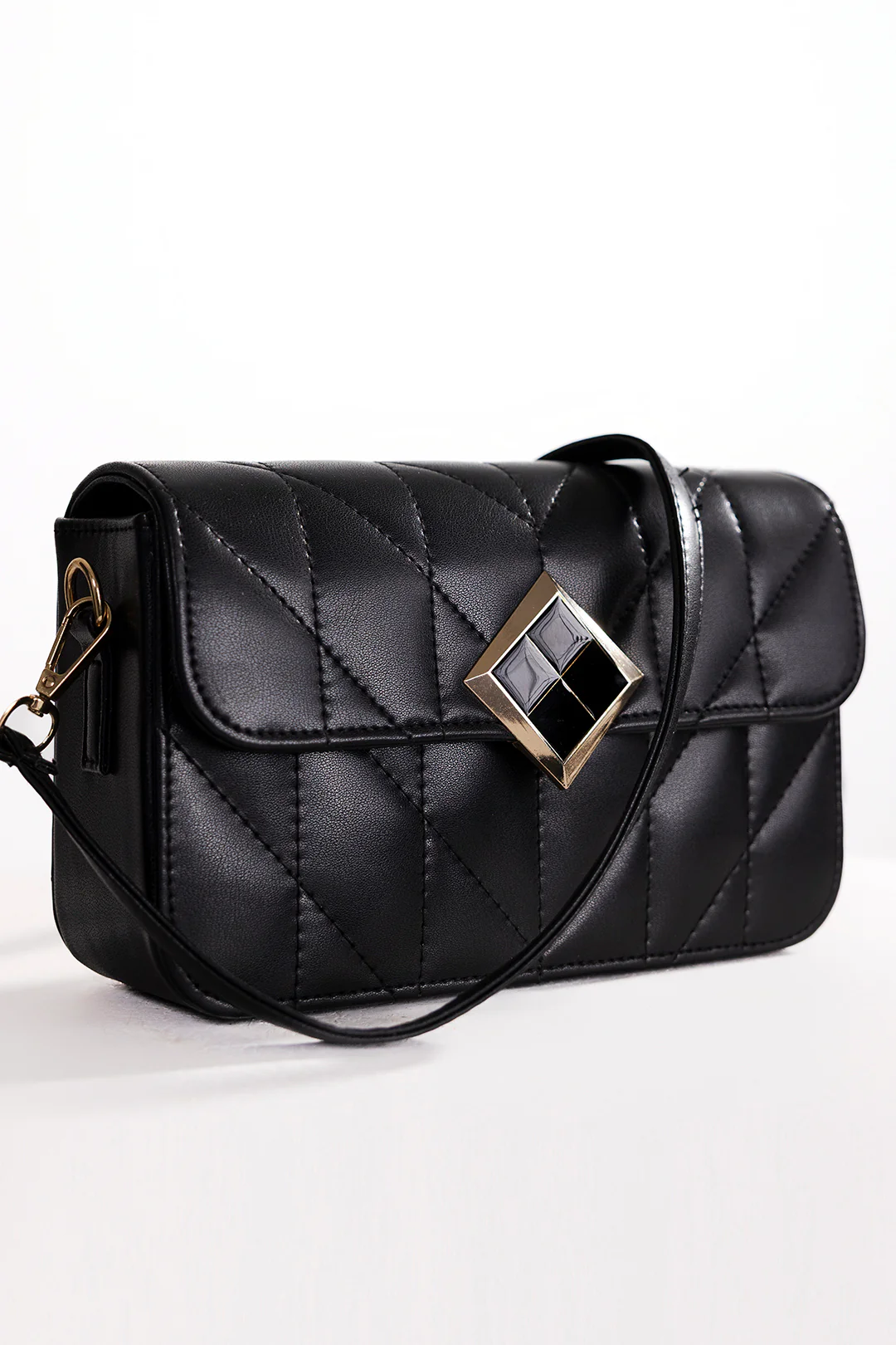 Cross-Body Bags - E595