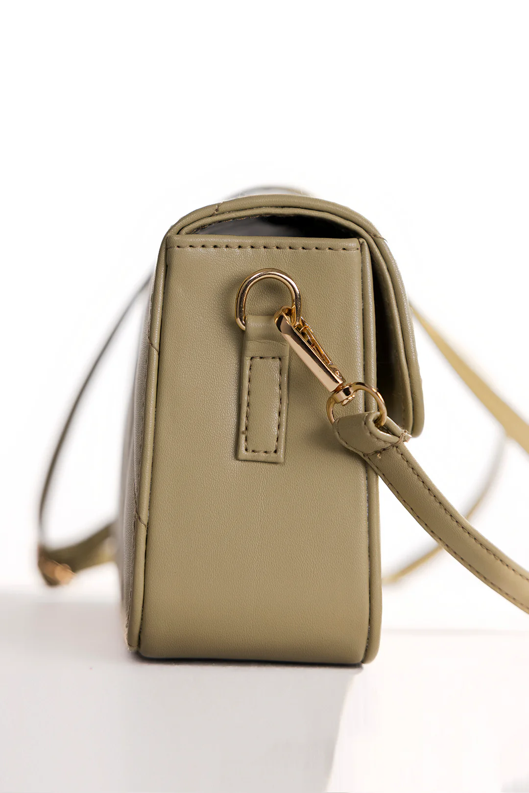 Cross-Body Bags - E595 - Image 11