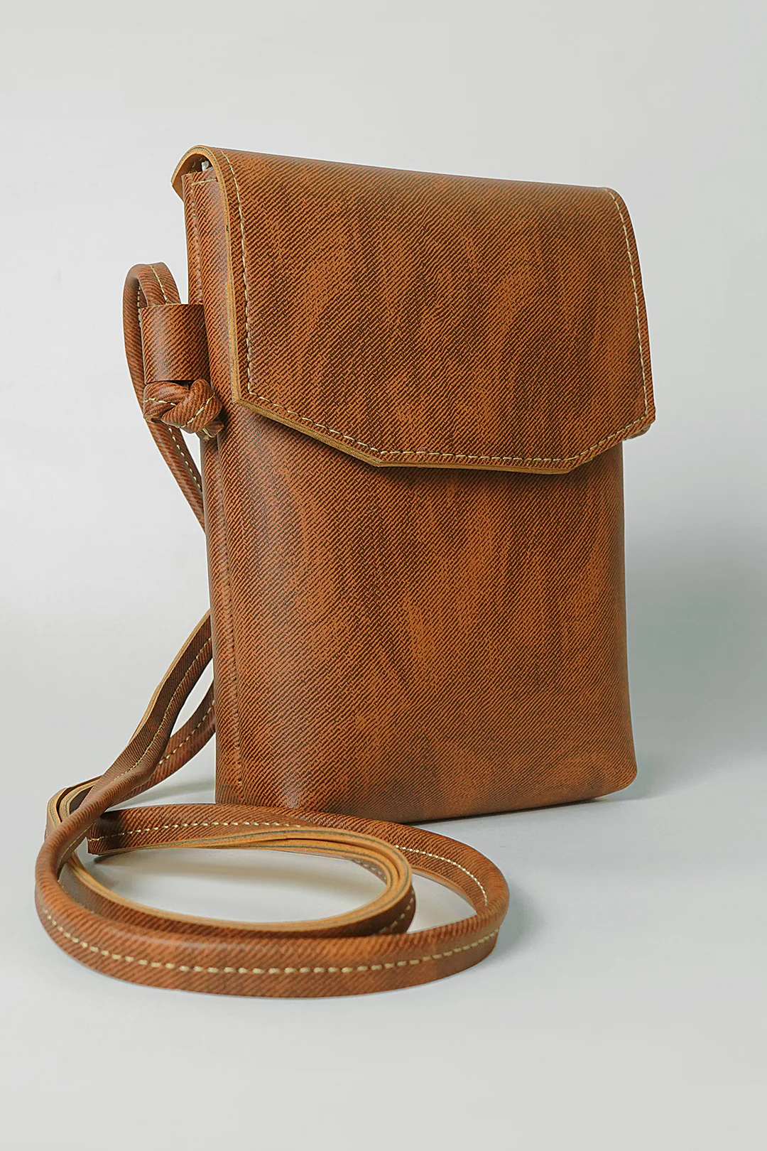 Cross-Body Bags - E602 - Image 5