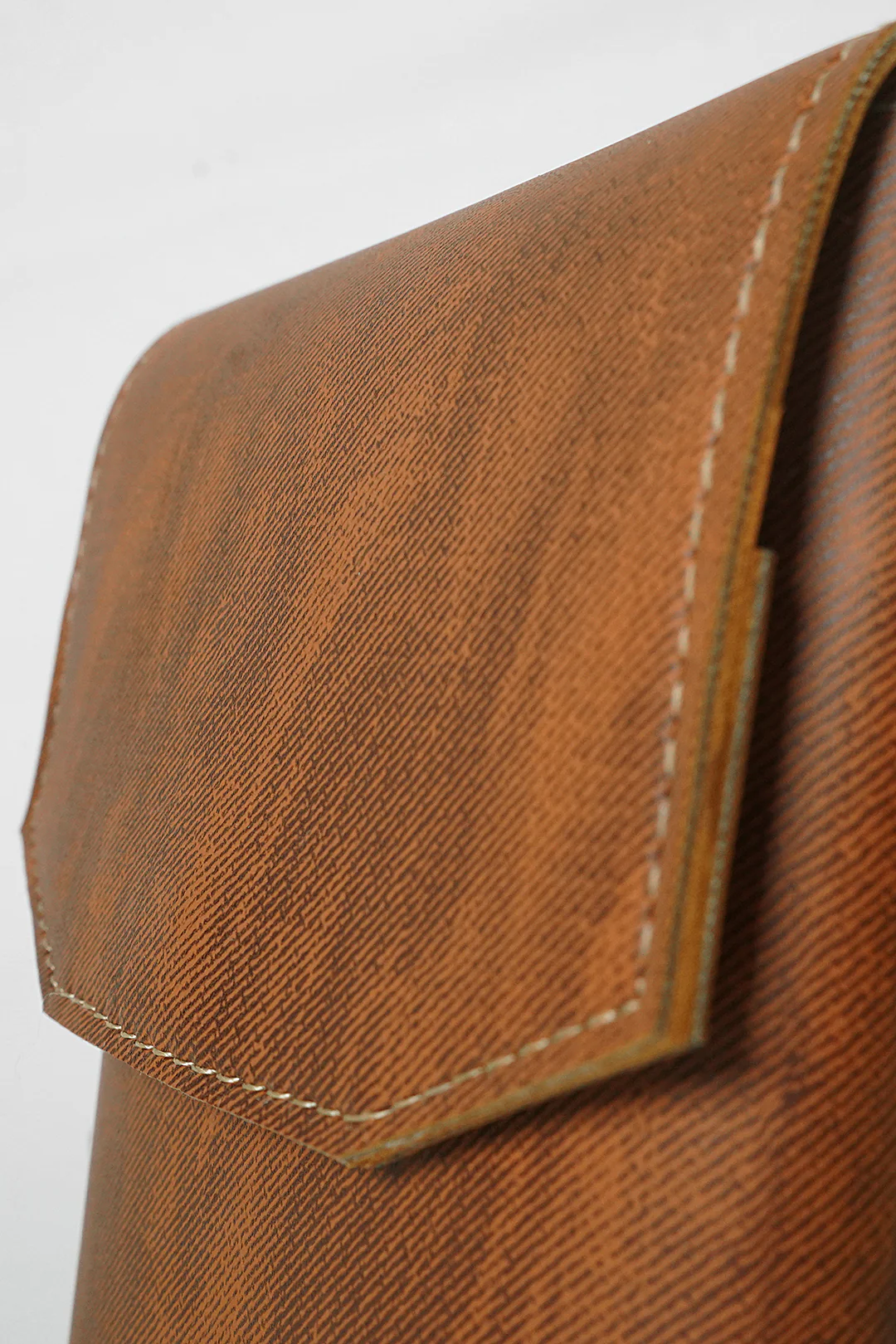 Cross-Body Bags - E602 - Image 7