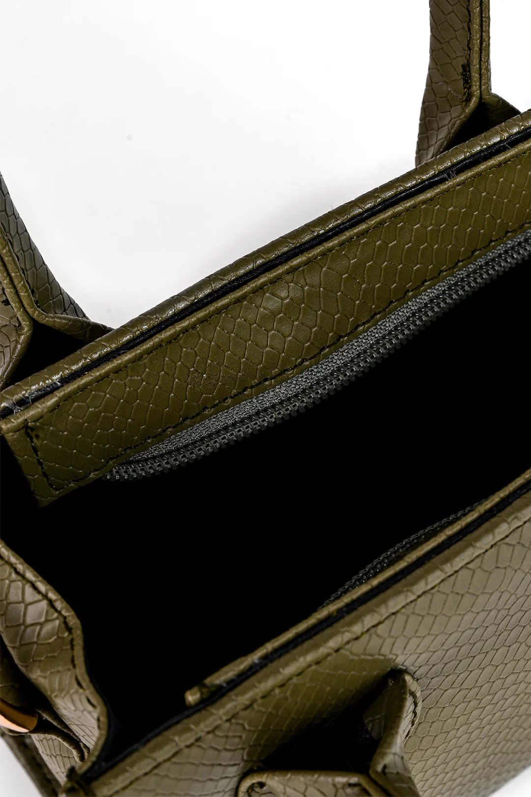 Cross-Body Bags - E938 - Image 16