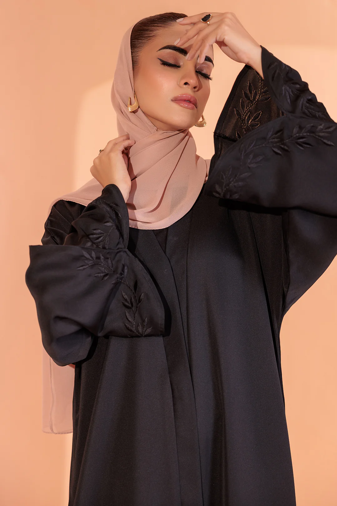 Embroidered Button Through Abaya - 5007 - Image 6