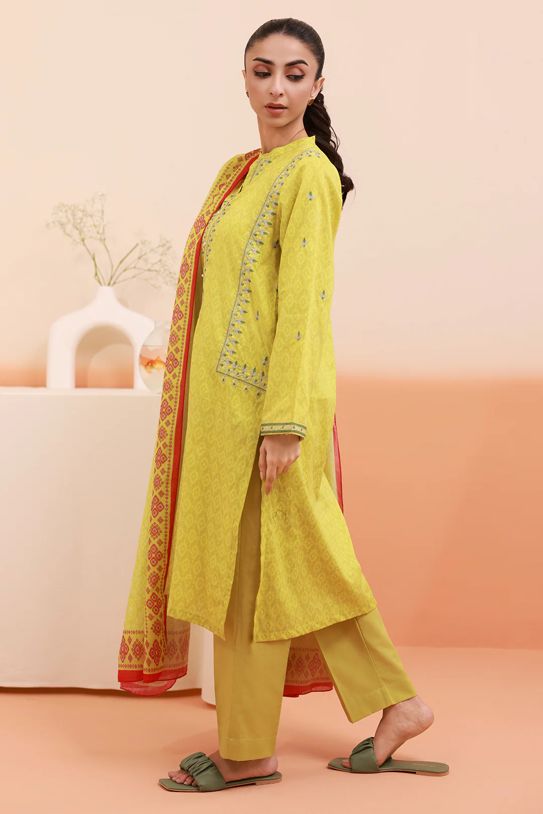 Embroidered Kurta Dupatta Trouser - 2116 - Image 6