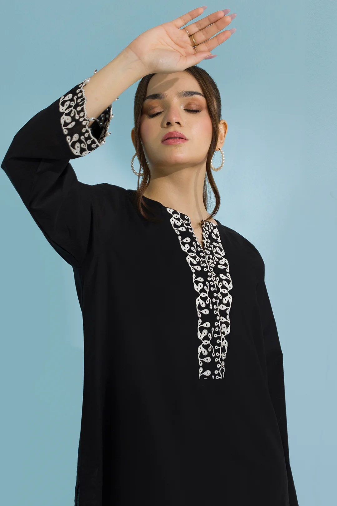 Embroidered Kurta Dupatta Trouser - 2598 - Image 7