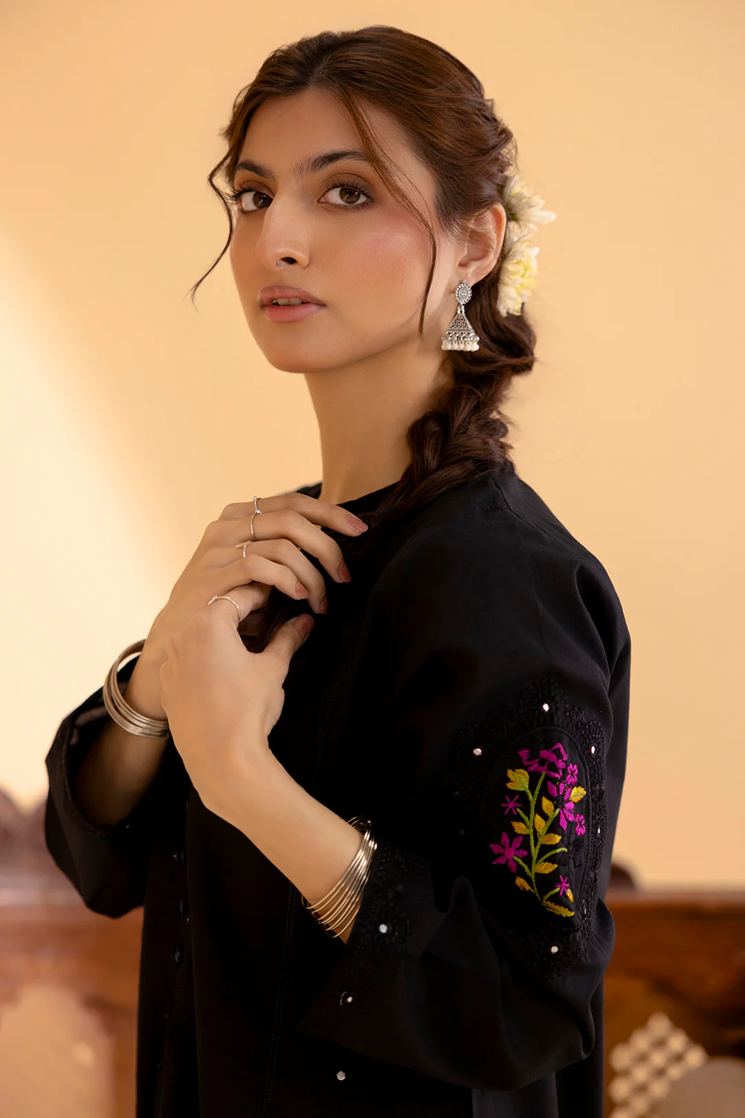 Embroidered Kurta - 2057 - Image 6