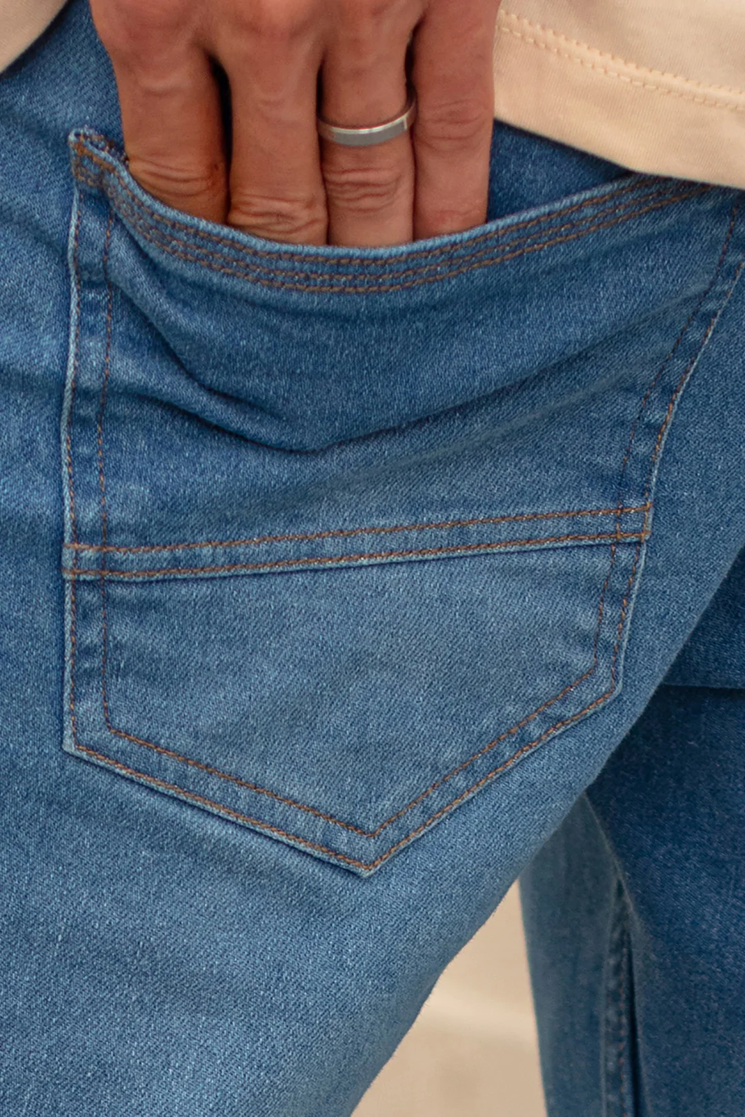 Essential Denim - 1016 - Image 4