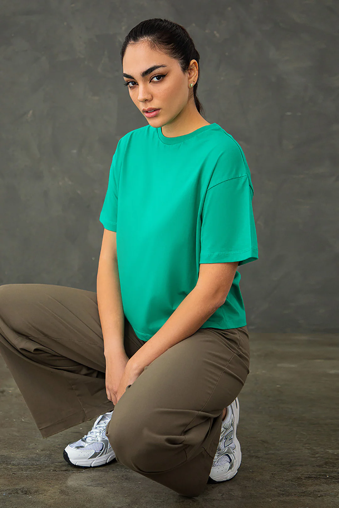 Essential T-shirt - B23 - Image 13