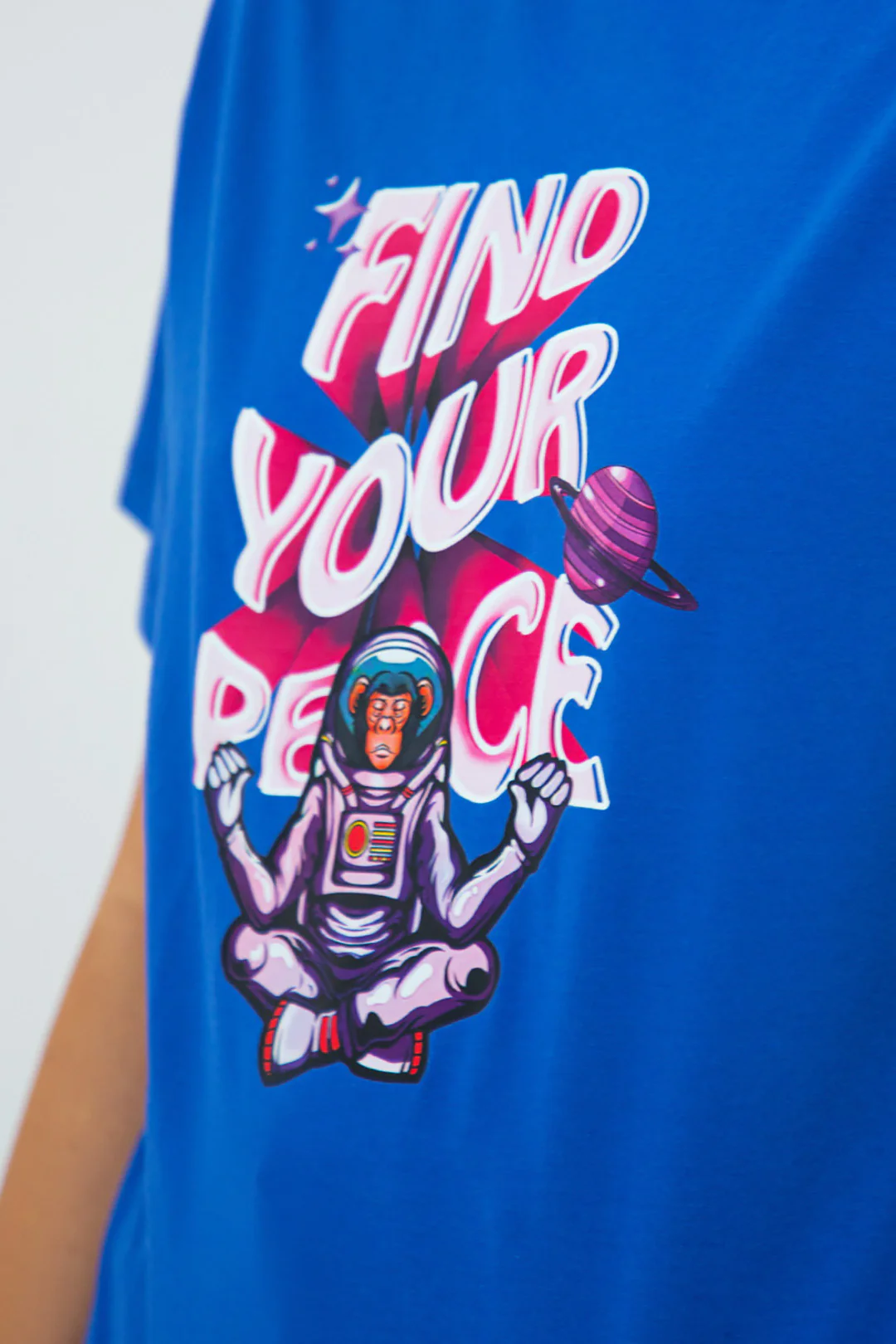 Graphic T-Shirt - 032 - Image 4