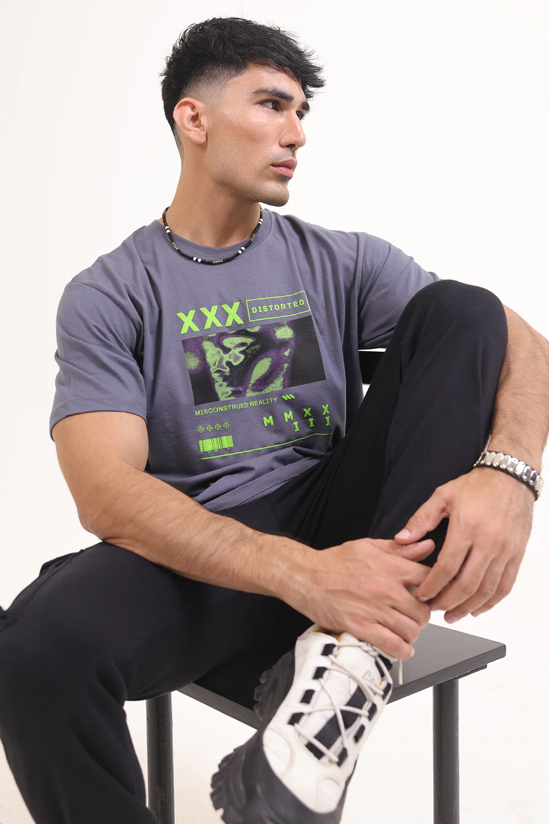 Relax Graphic T-Shirt - X010 - Image 4